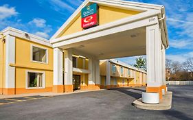 Quality Inn & Suites Hagerstown Exterior photo