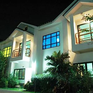 Chayada Garden House And Resort Nakhonratcsaszima Exterior photo