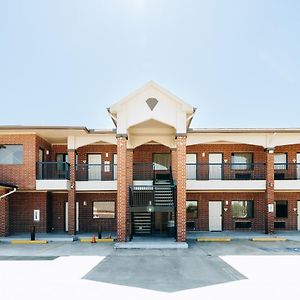 Winchester Inn And Suites Humble/Iah/North Houston Exterior photo