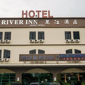 Hotel River Inn Butterworth Exterior photo