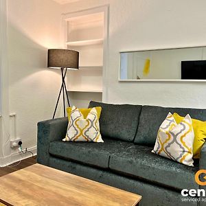 1 Bedroom Apartment By Central Serviced Apartments - Close To University Of Dundee - Sleeps 2 - Ground Level - Self Check In - Modern And Cosy - Fast Wifi - Heating 24-7 Exterior photo