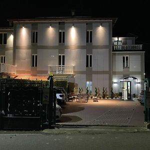 Hotel La Quercia Mozzo Exterior photo