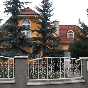 Jóbor Vendégház Győrújbarát Exterior photo