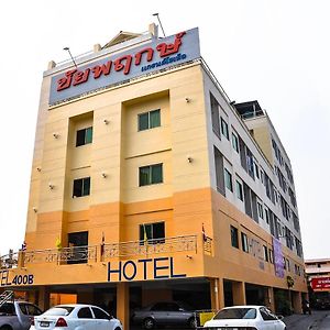 Chaiyaphruk Grand Hotel Nakhonratcsaszima Exterior photo
