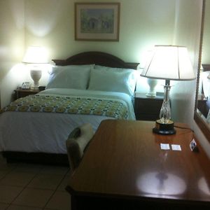 Micro Hotel Condo Suites Santo Domingo Exterior photo
