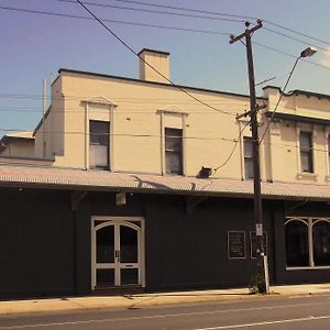 Plough Hotel Melbourne Exterior photo