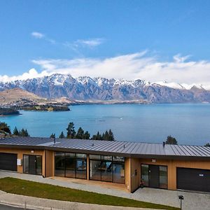 Falcon'S View Queenstown Exterior photo