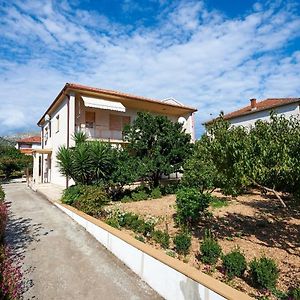 Apartments And Rooms Ivo - Garden Trogir Exterior photo