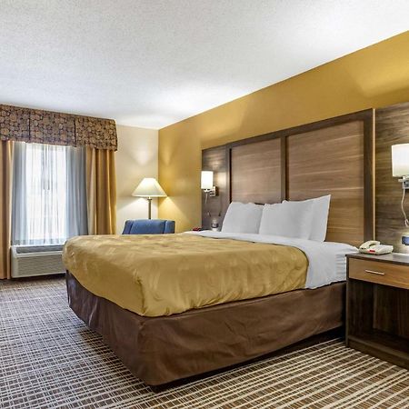 Quality Inn & Suites - Greensboro-High Point Kültér fotó