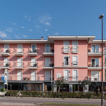 Hotel Rudy Riva del Garda Kültér fotó