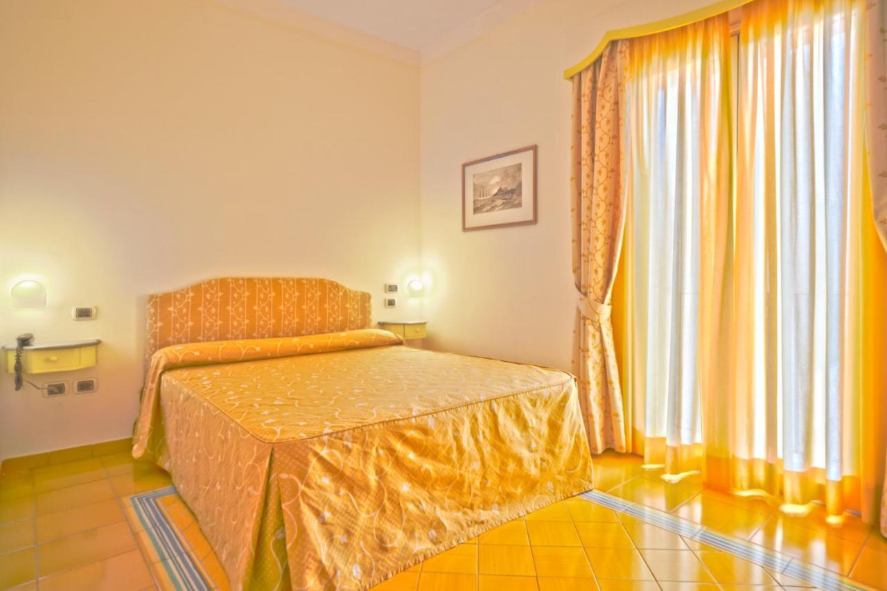 Hotel Santa Caterina Palinuro Kültér fotó