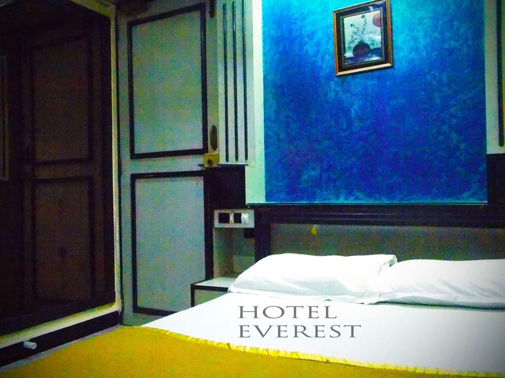 Hotel Everest Mumbai Szoba fotó