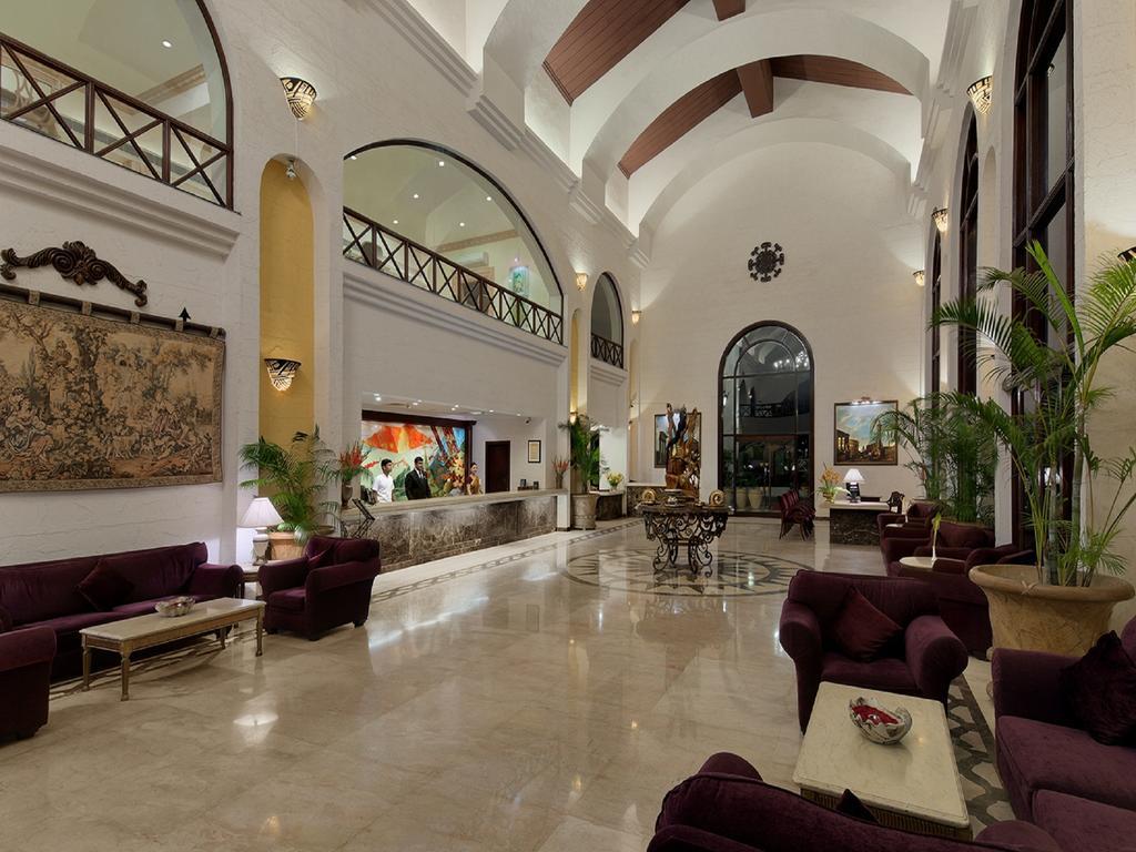 The Golden Palms Hotel & Spa Bengaluru Kültér fotó
