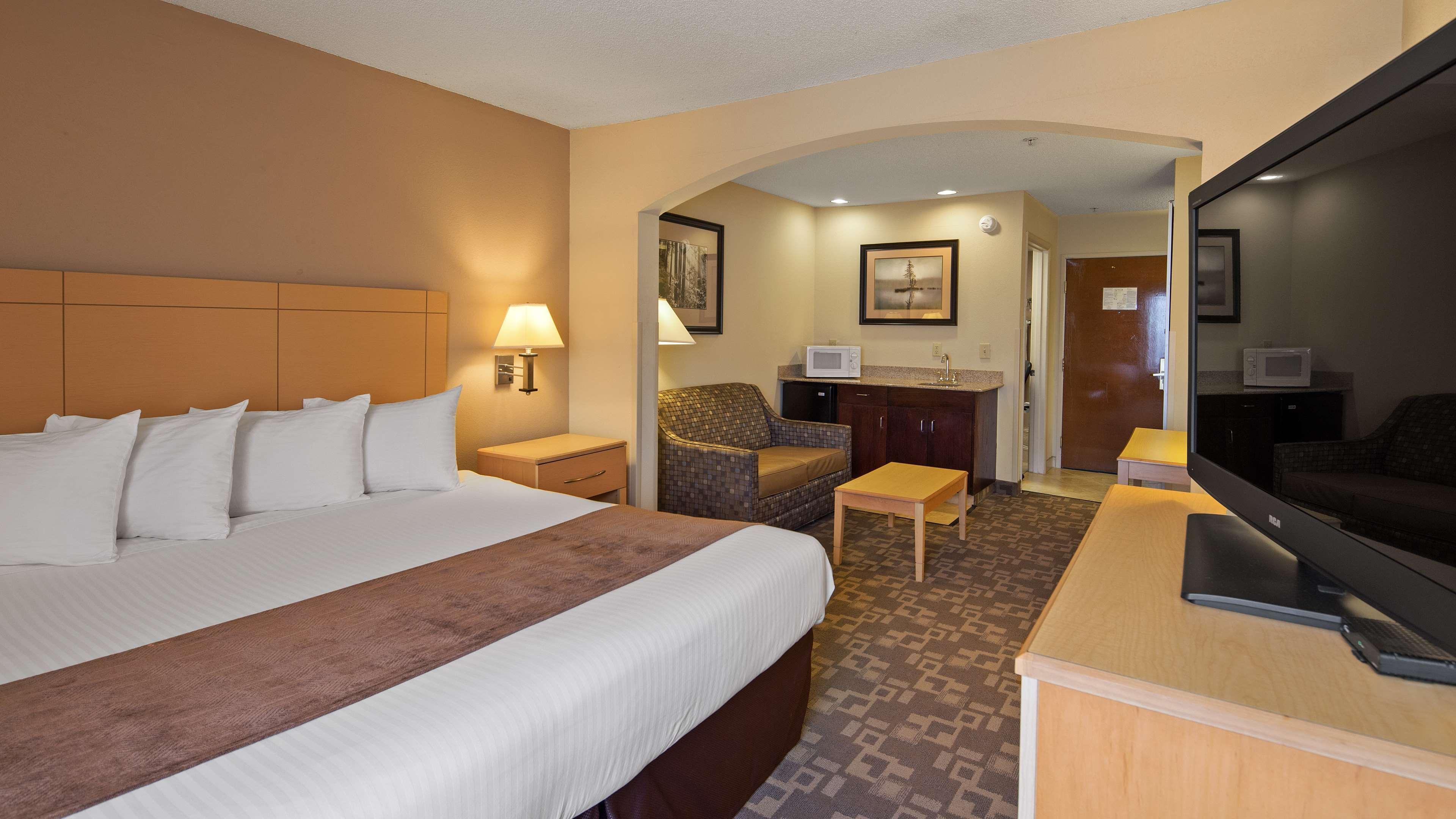 Surestay Plus Hotel By Best Western Roanoke Rapids I-95 Szoba fotó