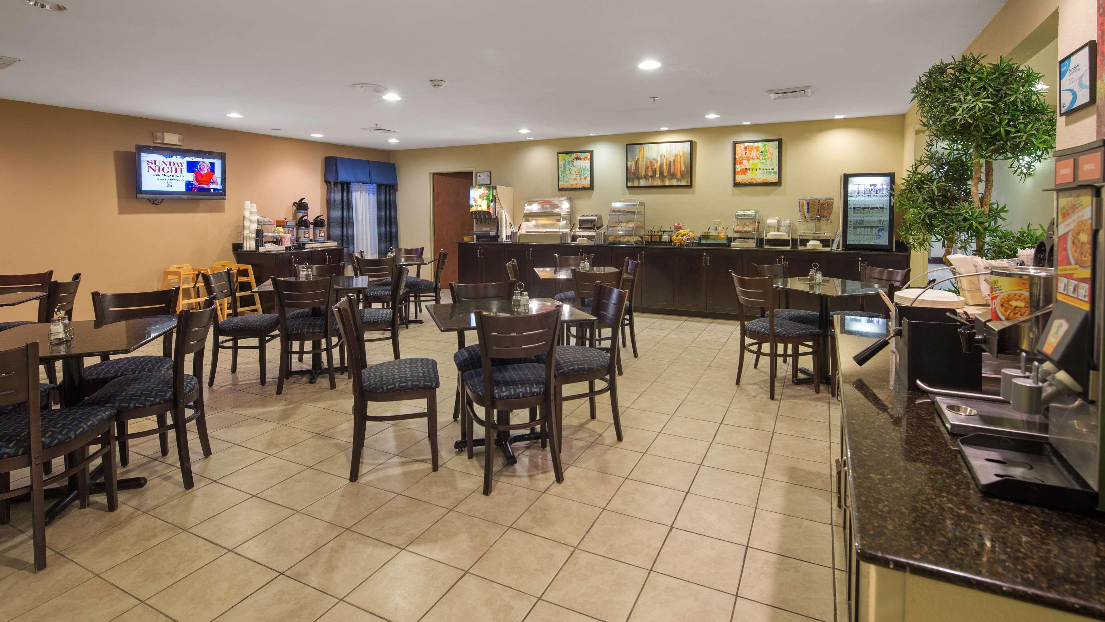 Surestay Plus Hotel By Best Western Roanoke Rapids I-95 Létesítmények fotó