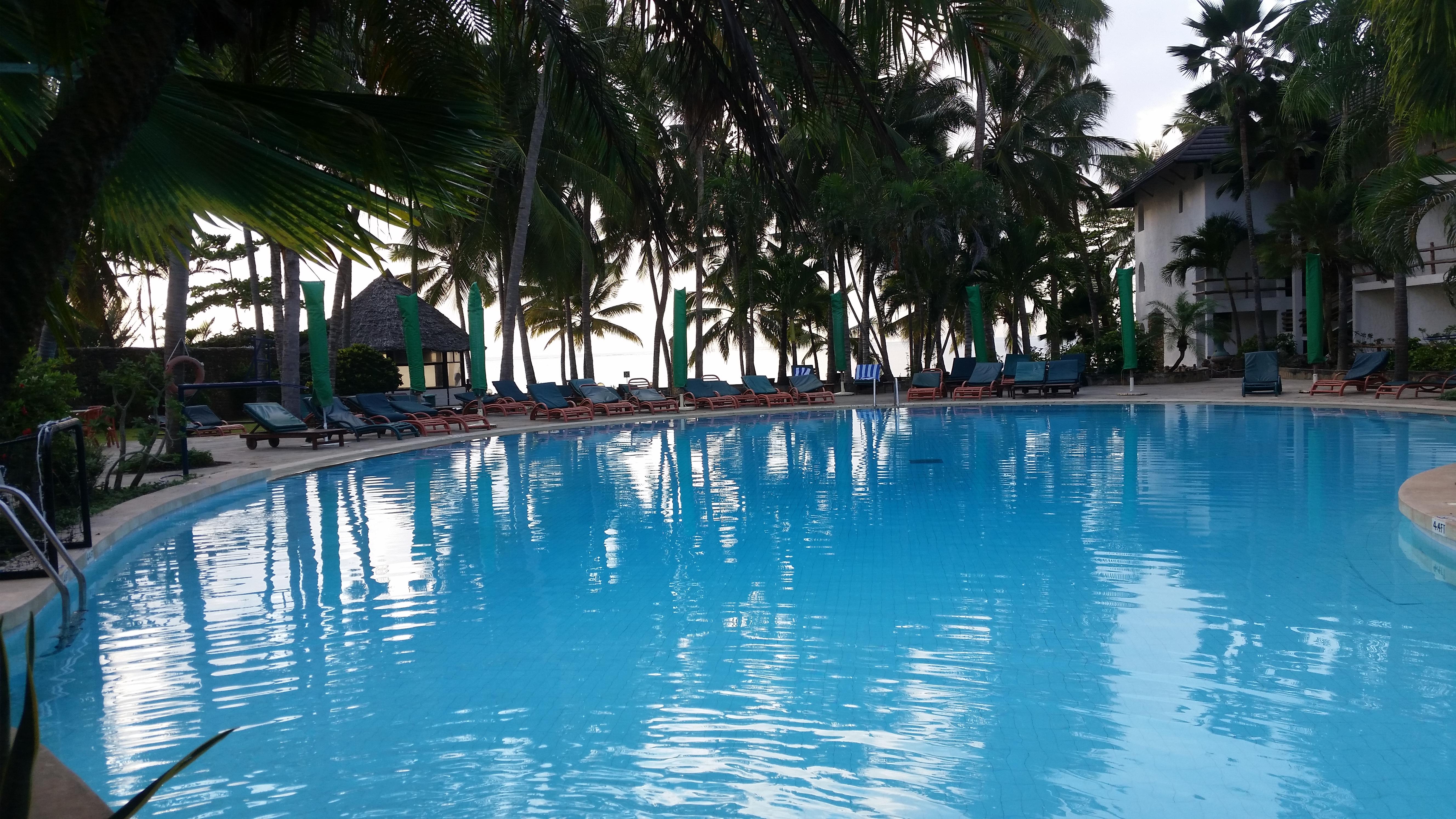 Travellers Beach Hotel Mombasa Kültér fotó