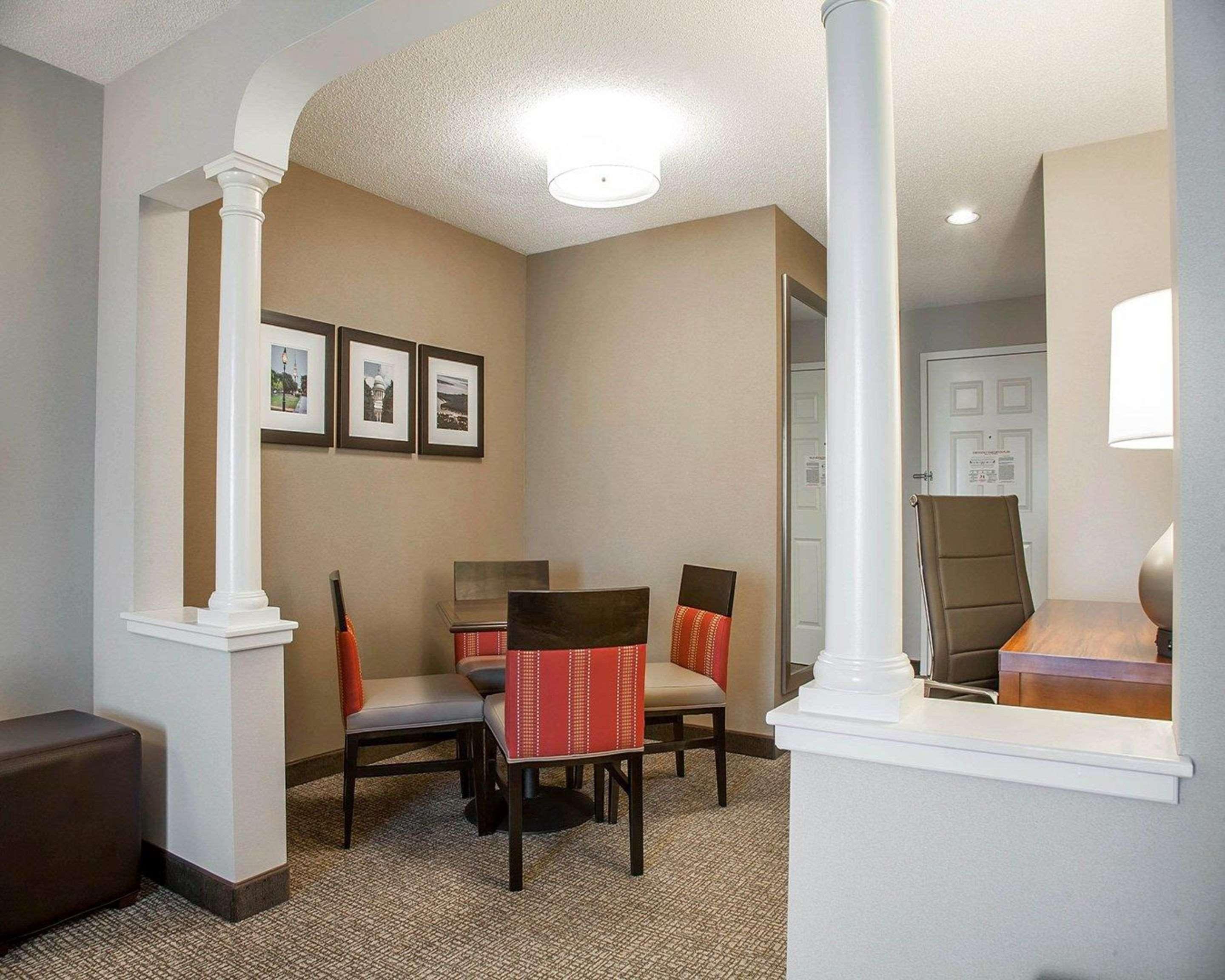 Comfort Suites West Warwick - Providence Kültér fotó