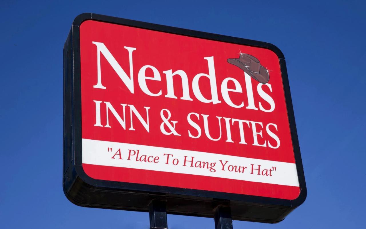 Nendels Inn & Suites Dodge City Airport Kültér fotó