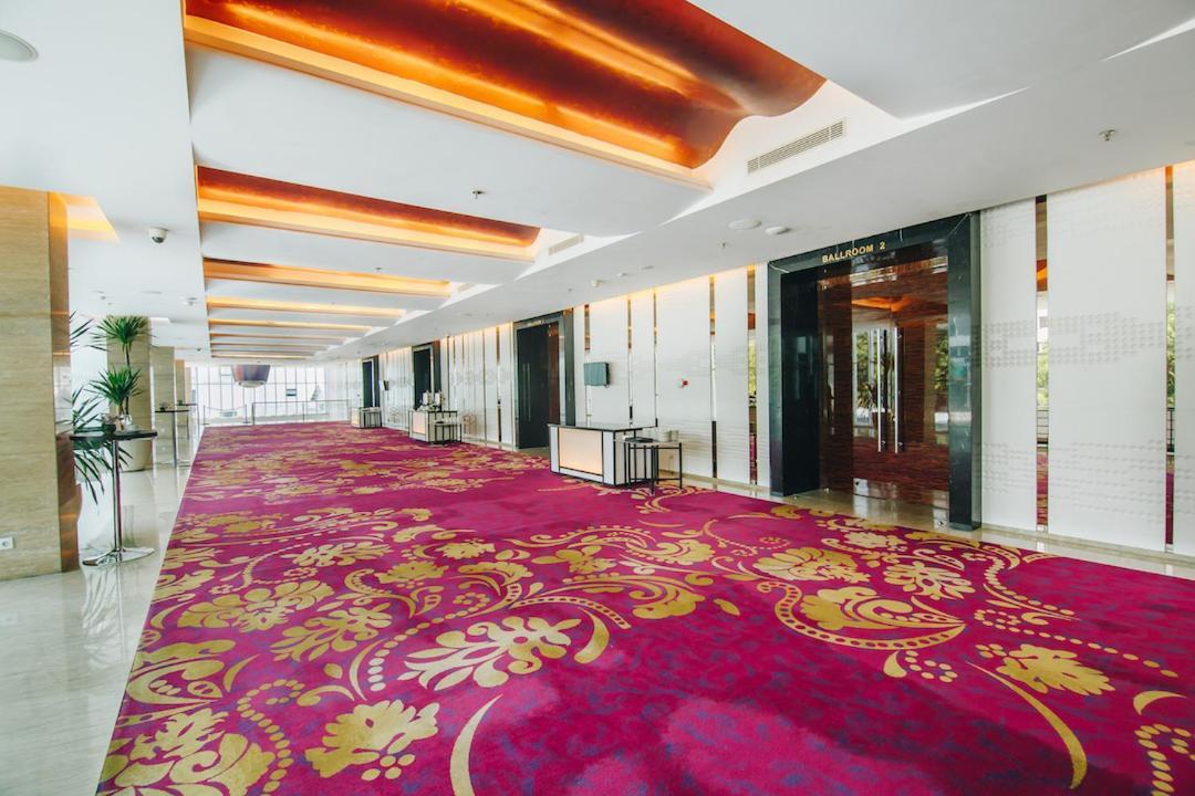 Js Luwansa Hotel & Convention Center Jakarta Kültér fotó
