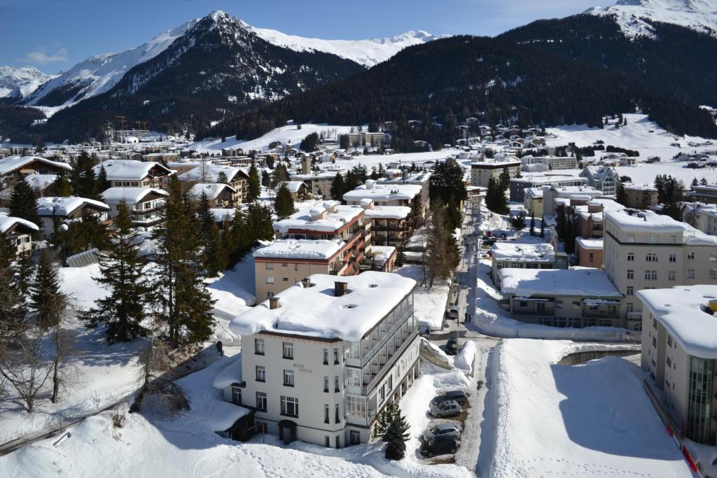 Hotel Alpina Davos Kültér fotó