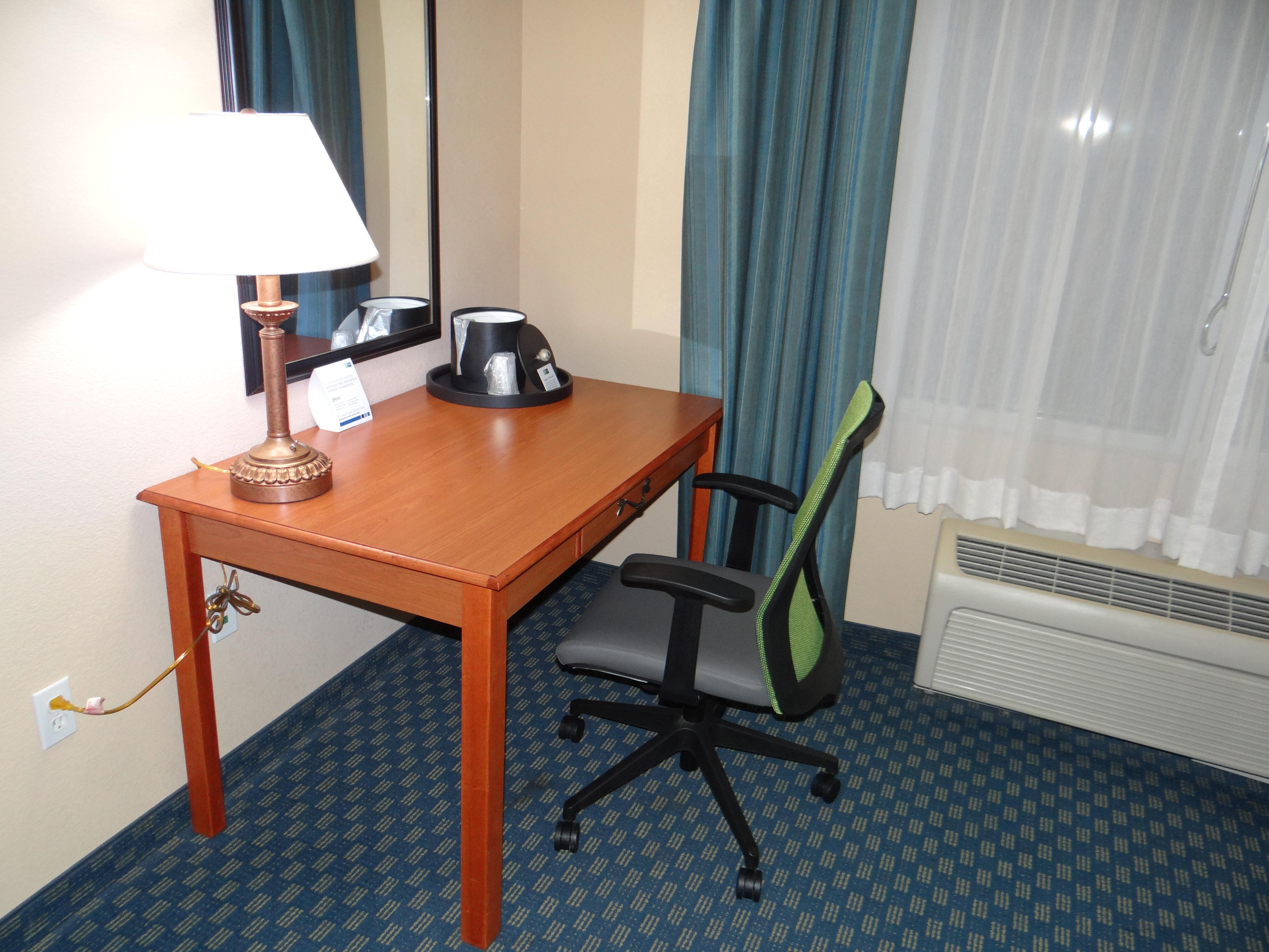 Holiday Inn Express Hotel & Suites Salisbury - Delmar, An Ihg Hotel Kültér fotó