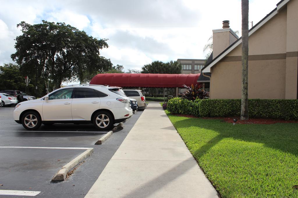 Doral Inn & Suites Miami Airport West Kültér fotó