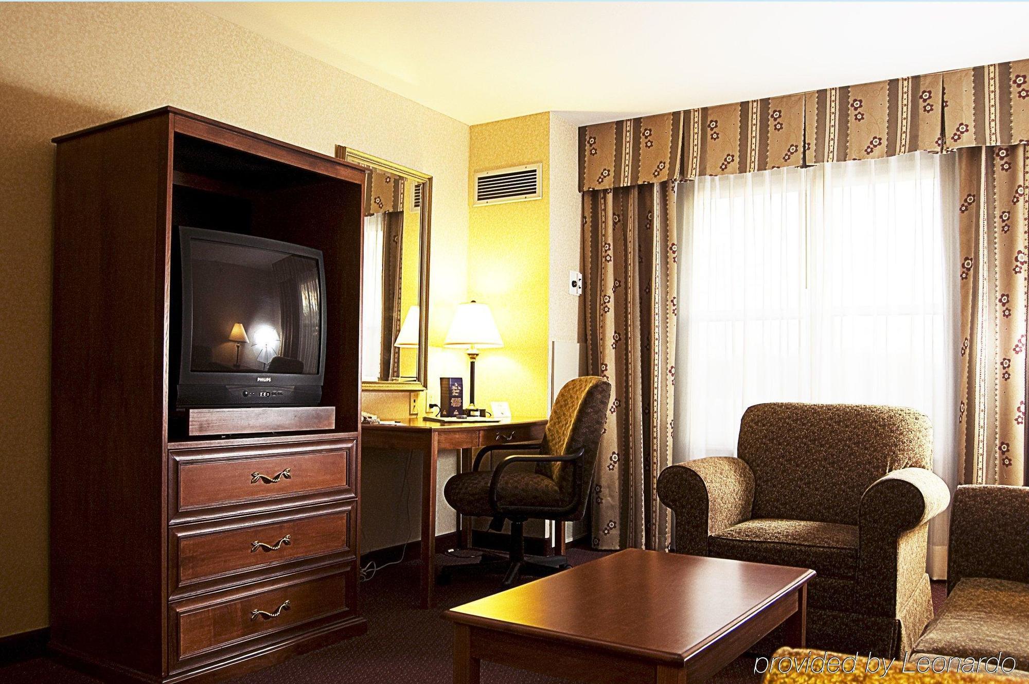 Holiday Inn Express Hotel & Suites White River Junction, An Ihg Hotel Szoba fotó
