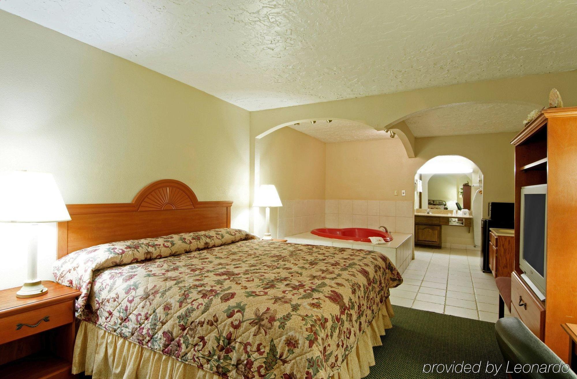 Econo Lodge Inn & Suites Oklahoma City Szoba fotó