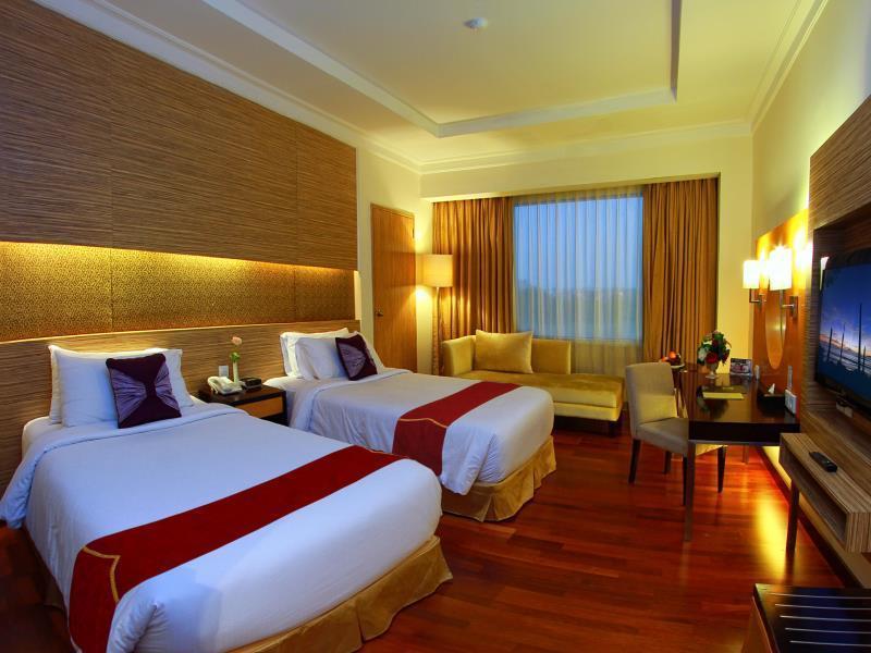 Premier Basko Hotel Padang  Kültér fotó