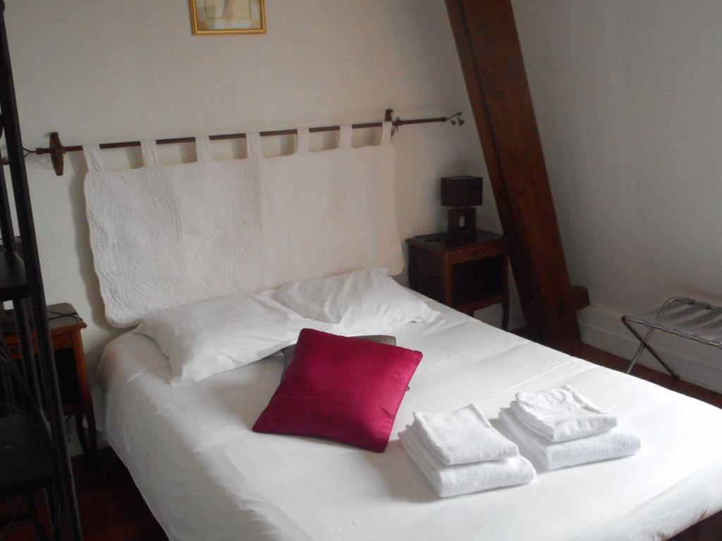 Hotel Les Trois Lys Azay-le-Rideau Kültér fotó