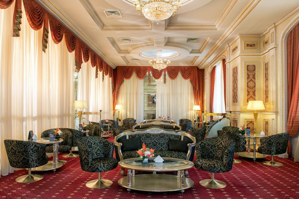 Royal Tulip Almaty Hotel Kültér fotó