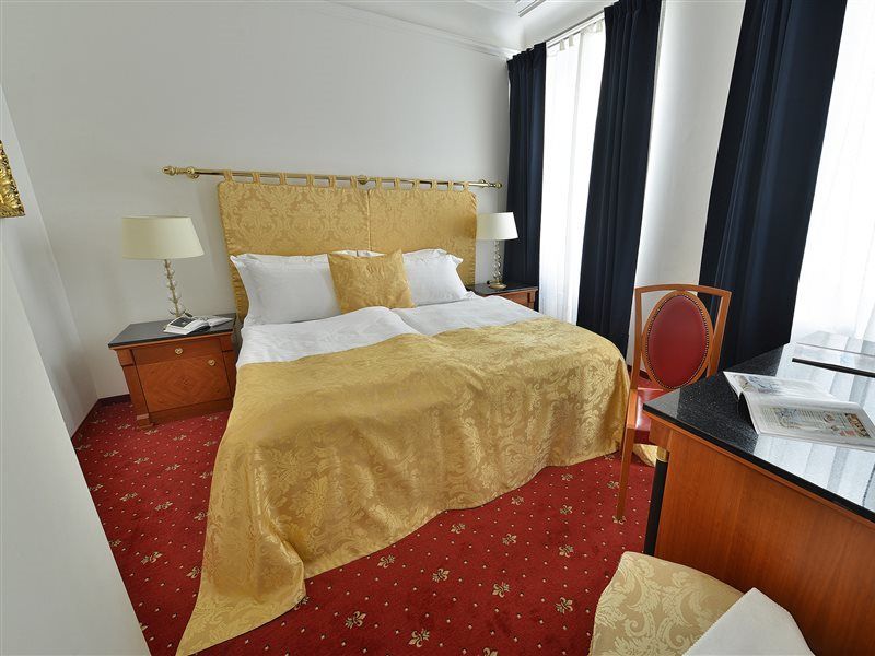 Hotel Bologna Prága Kültér fotó