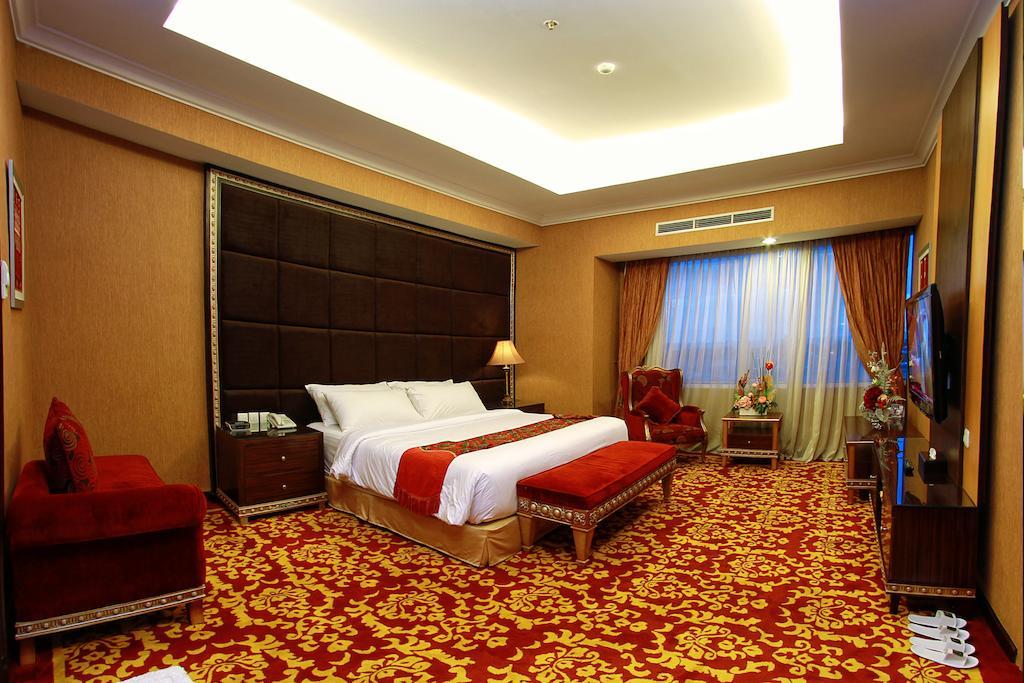 Premier Basko Hotel Padang  Kültér fotó