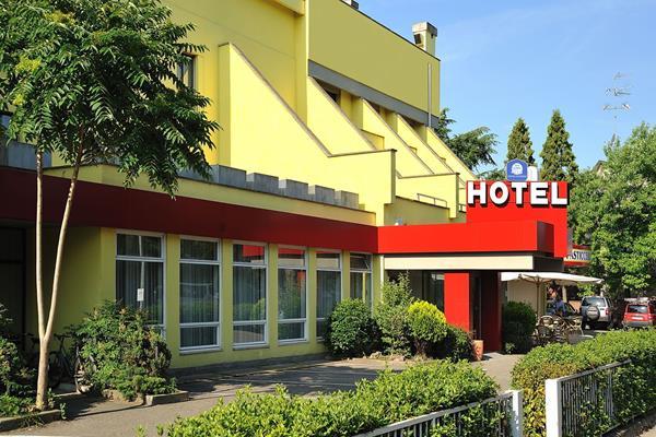 Hotel Olimpia Imola Kültér fotó