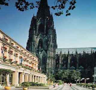 Dom Hotel Köln Kültér fotó