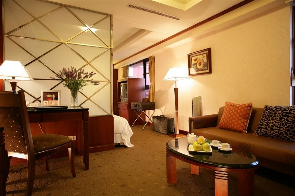 Hotel Dion Tajcshung Szoba fotó