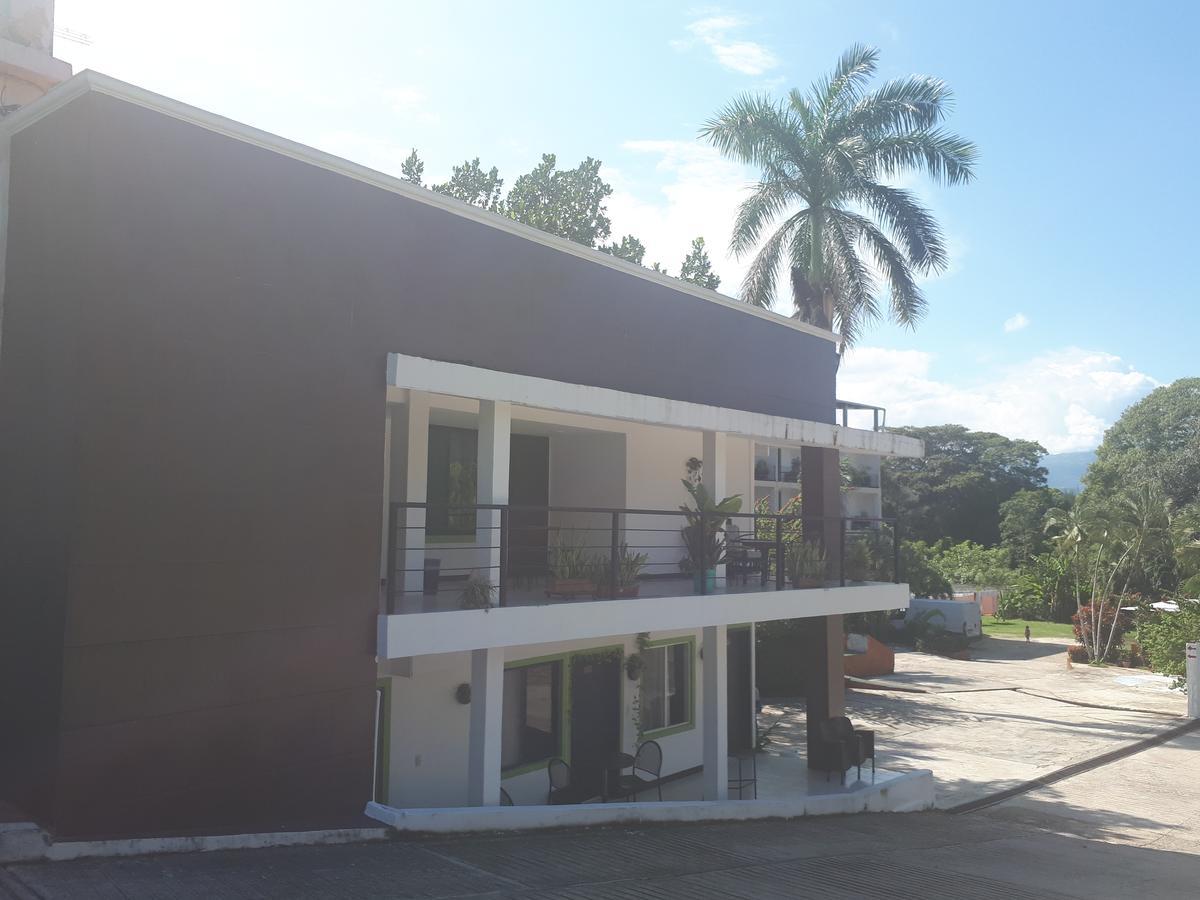 Hotel Quinta Exxpres Palenque Kültér fotó