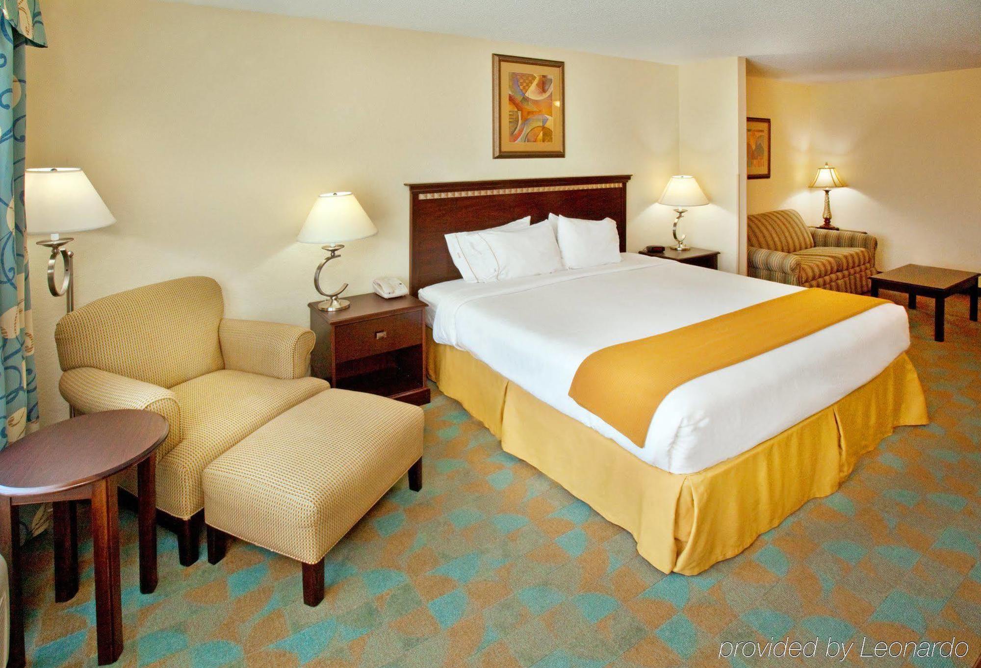 Holiday Inn Express Hotel & Suites Altoona-Des Moines, An Ihg Hotel Szoba fotó