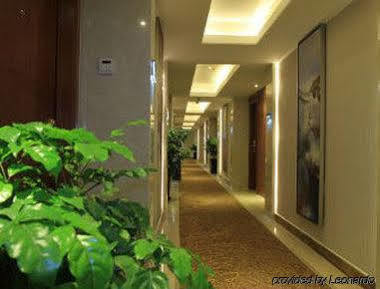 Super 8 Hotel Huangshan Shanshui Kültér fotó
