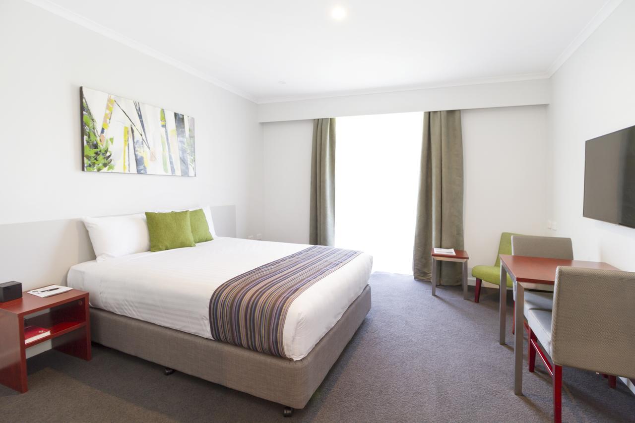 Abode Narrabundah Hotel Canberra Kültér fotó