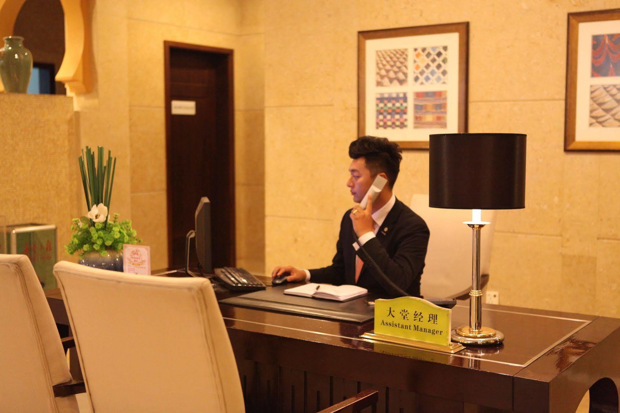 Luxemon Xinjiang Yindu Hotel Ürümcsi Kültér fotó