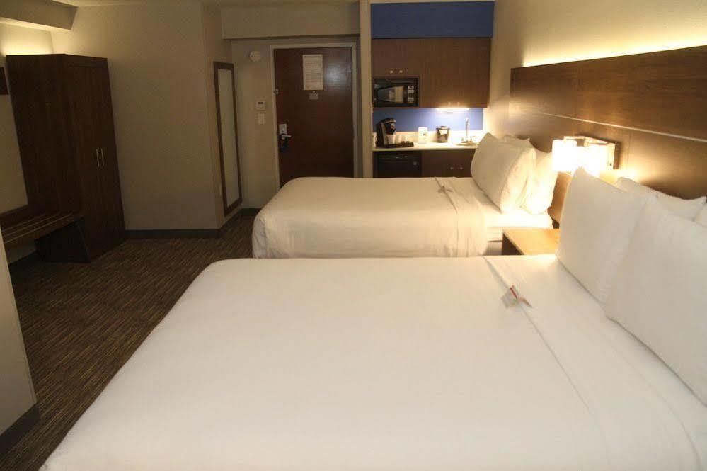 Holiday Inn Express & Suites Irving Conv Ctr - Las Colinas, An Ihg Hotel Kültér fotó