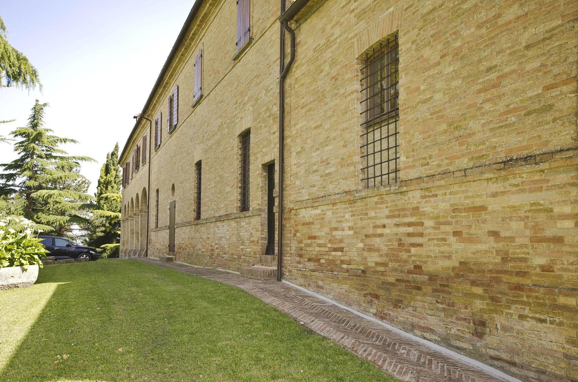Convento Di San Francesco Mondaino Panzió Kültér fotó