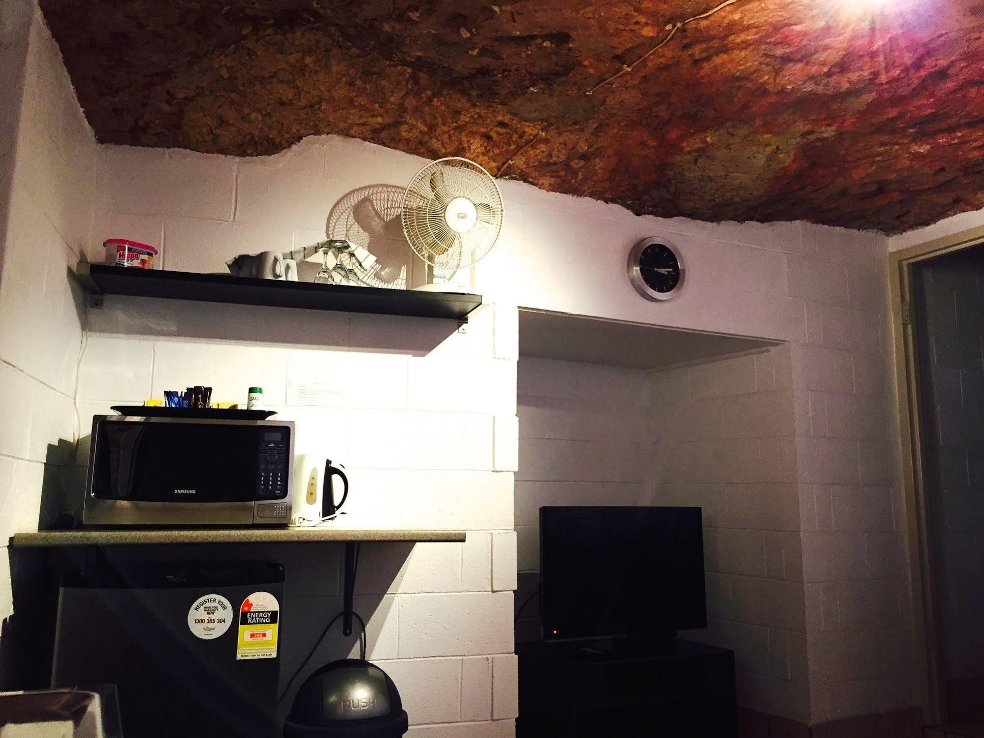 The Lookout Cave Underground Motel Coober Pedy Kültér fotó