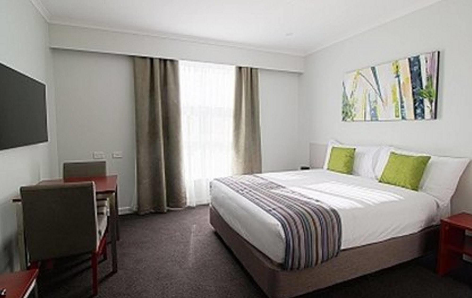 Abode Narrabundah Hotel Canberra Kültér fotó