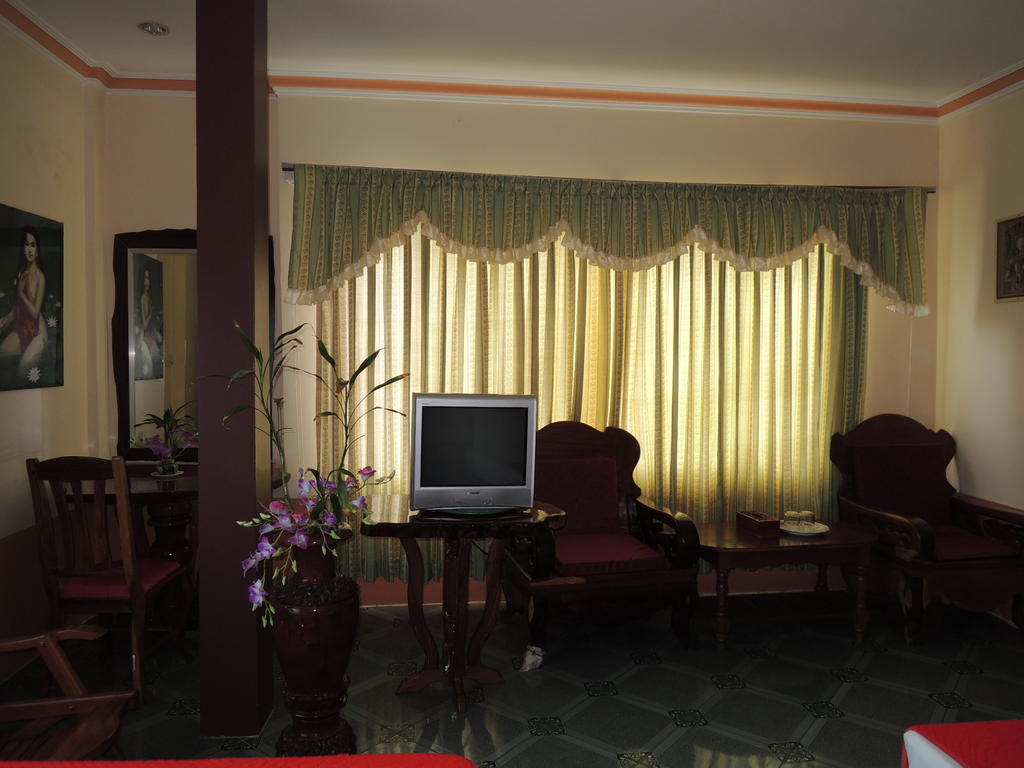 Thy Ny Hotel Battambang Kültér fotó