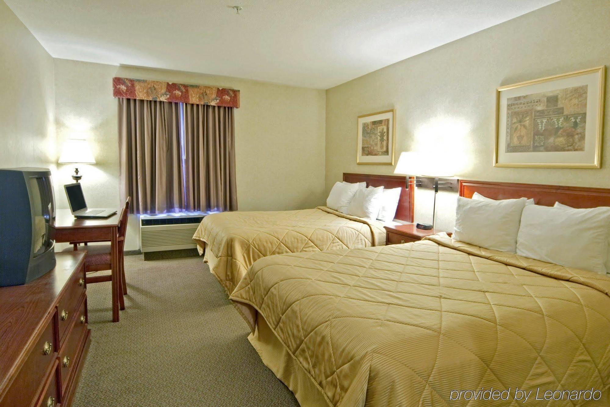 Comfort Inn And Suites University YYC Kültér fotó