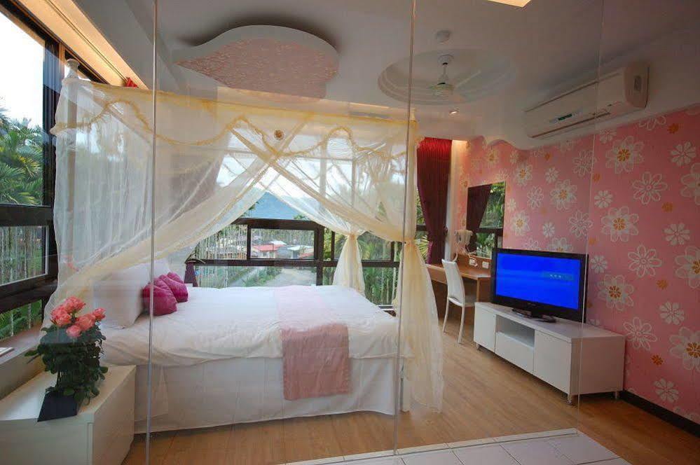 Full House Bed And Breakfast Nantou Kültér fotó