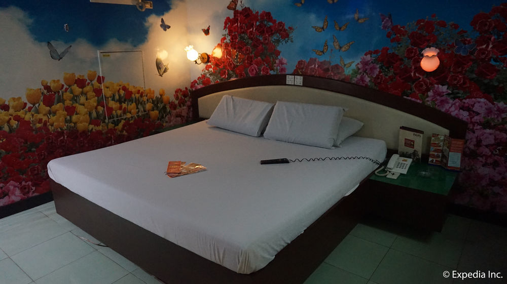Hotel Sogo - Dau, Pampanga Angeles Kültér fotó