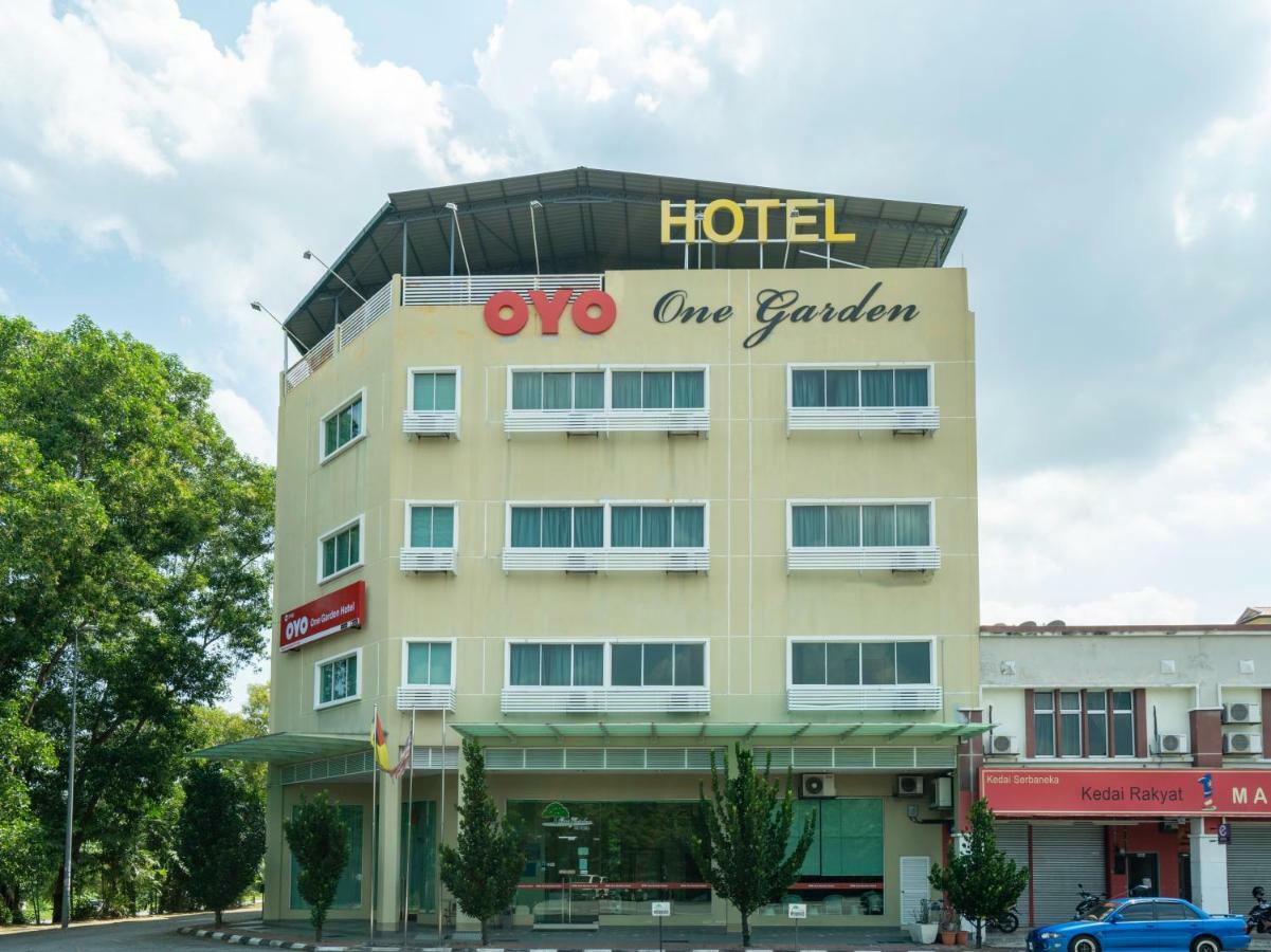 One Garden Hotel @ Senawang Seremban Kültér fotó